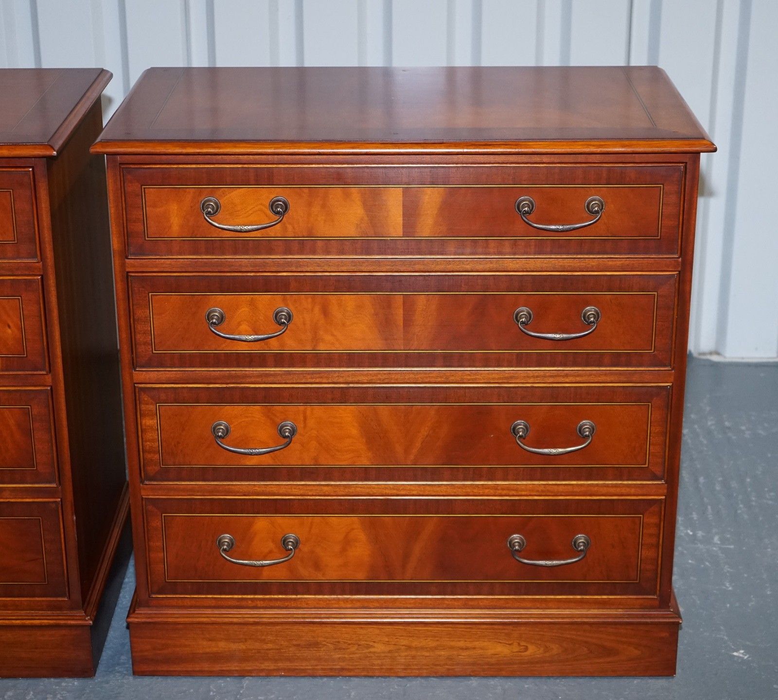 Pair Of Large Edwardian Style Chest Of Drawers Made By Paul Smith Brighton (2/3) photo vinterior