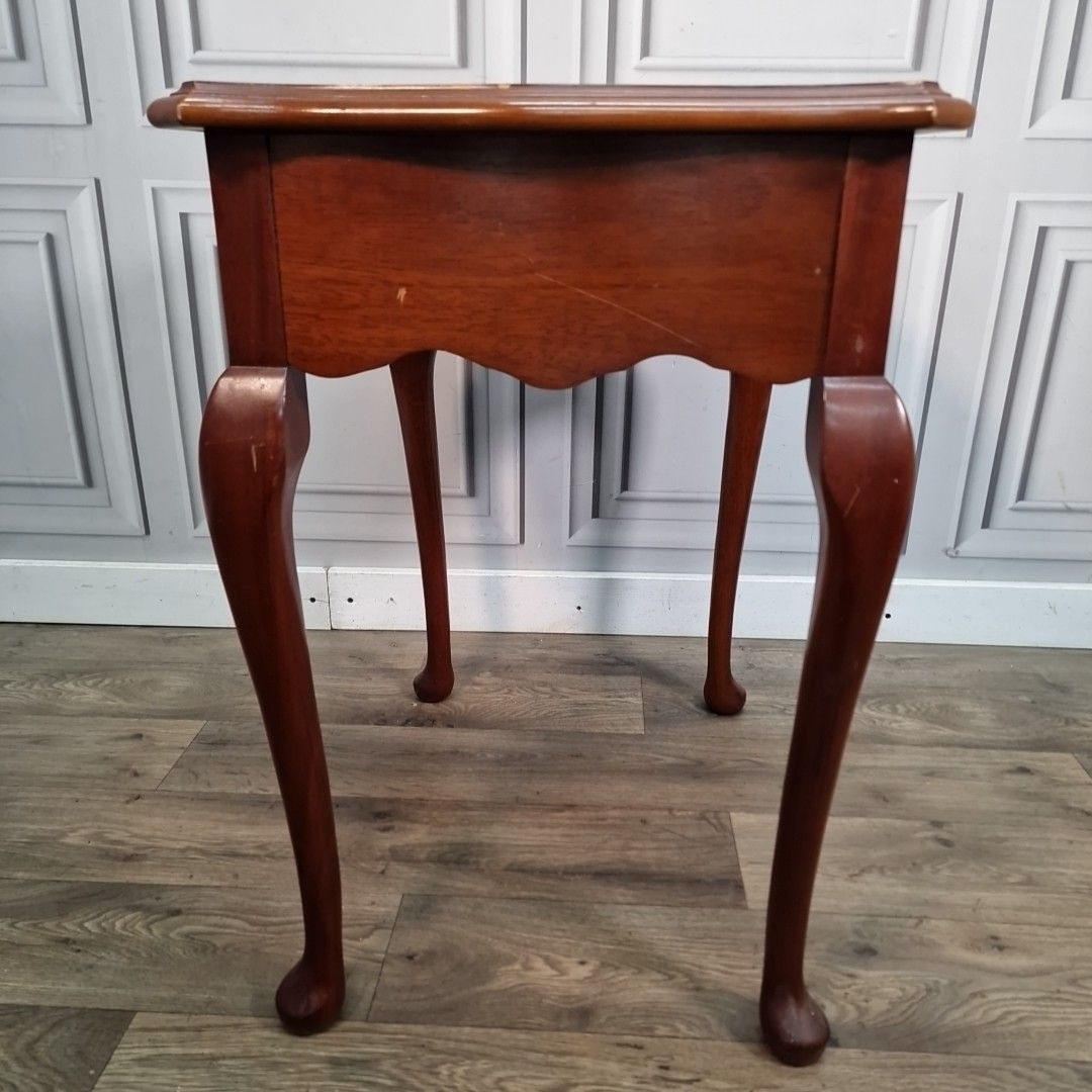 Vintage Side End Table Antique Queen Anne Style Mahogany Cabroile Legs Retro photo Furniture