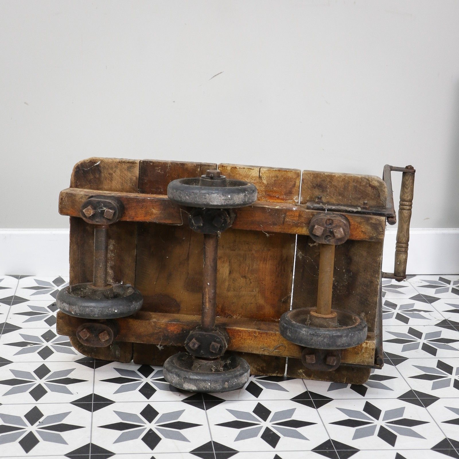 photo vintage Slingsby Vintage Heavy Duty Industrial Trolley With Maker Plate