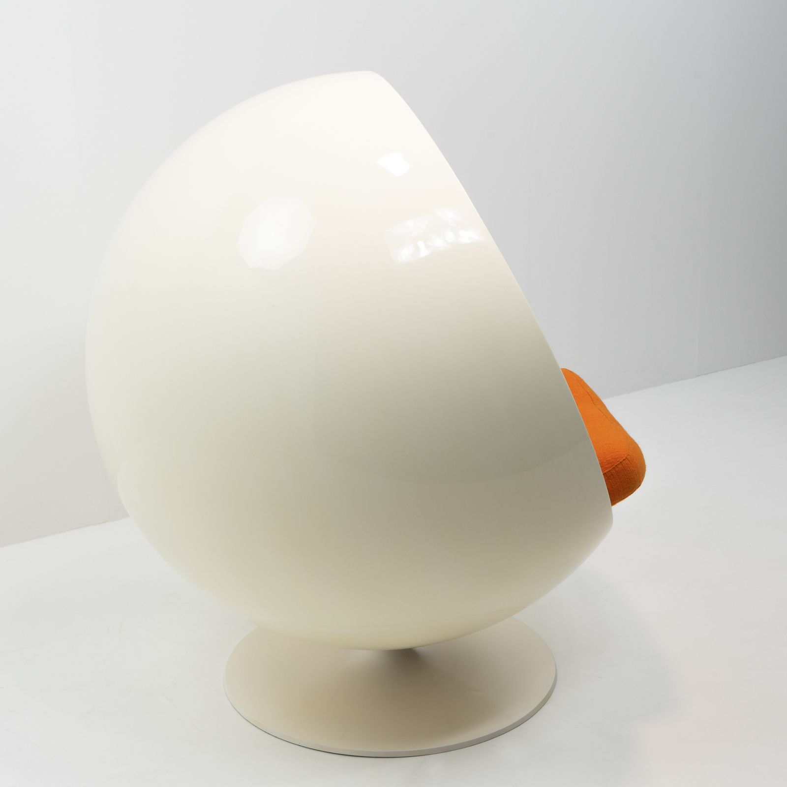 Original 1st Edition Eero Aarnio Ball Chair For Asko, 1970s photo buy