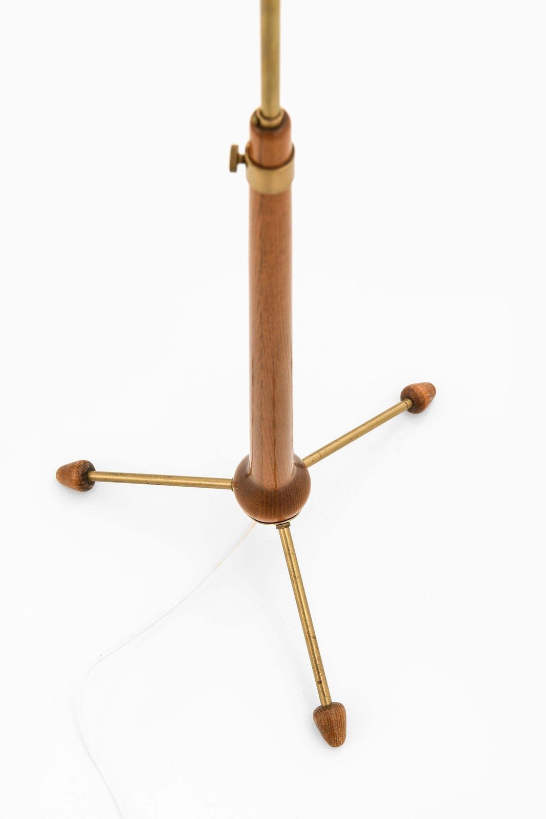 Floor Lamp In Brass And Metal By Hans Bergström, 1940s photo vinterior