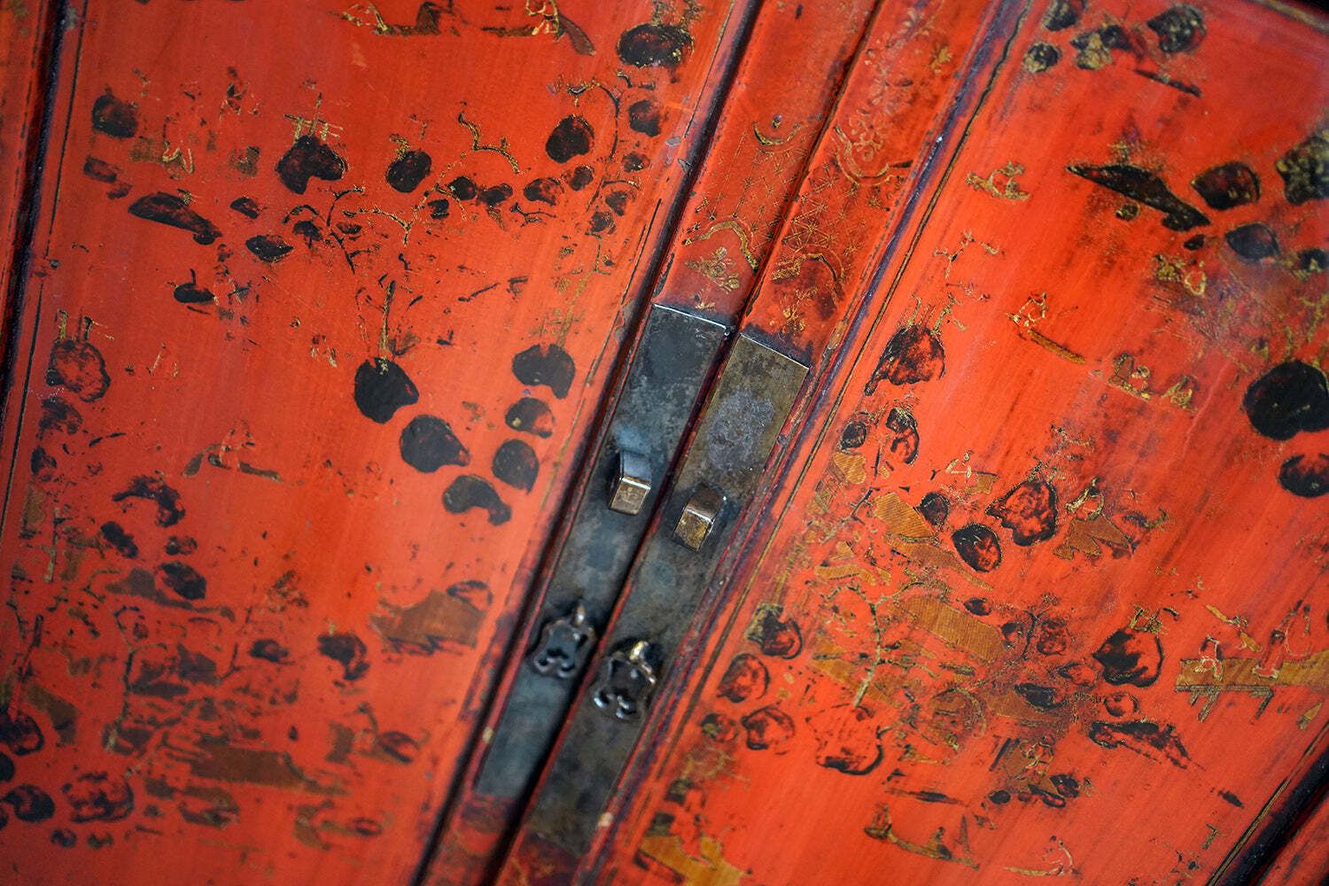 A Pair Of Late 19thc Chinese Red Lacquer Chinoiserie Cabinet Doors C.1890 photo furniture