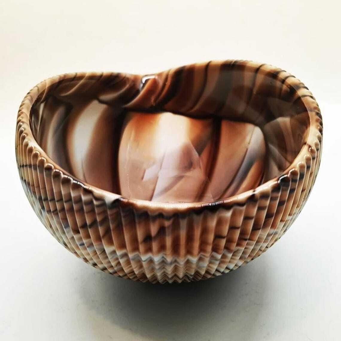 photo furniture 1970s Shell Ashtray   Empty Pocket In Hand Worked Murano Art Glass. Made In Italy. Original Label   18 Cm / 7.08 Inches.