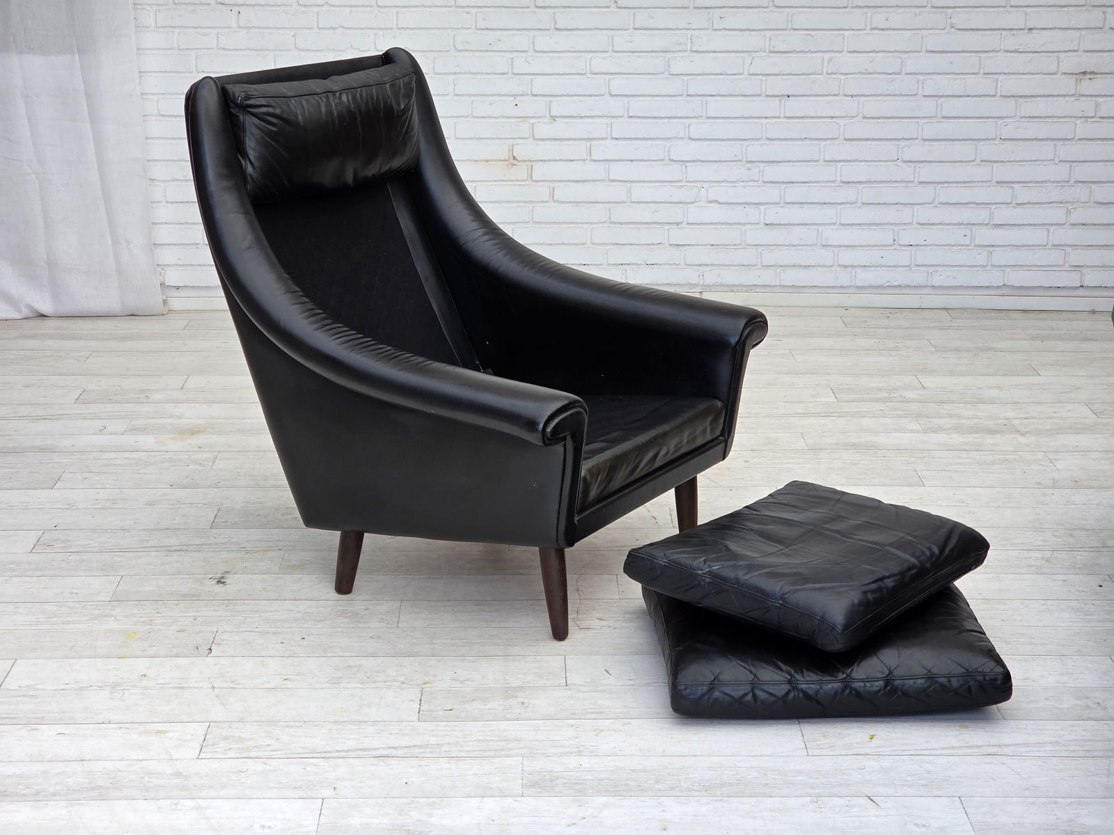 photo furniture 1960s, Danish Highback Armchair By Aage Christensen, Furniture Leather.