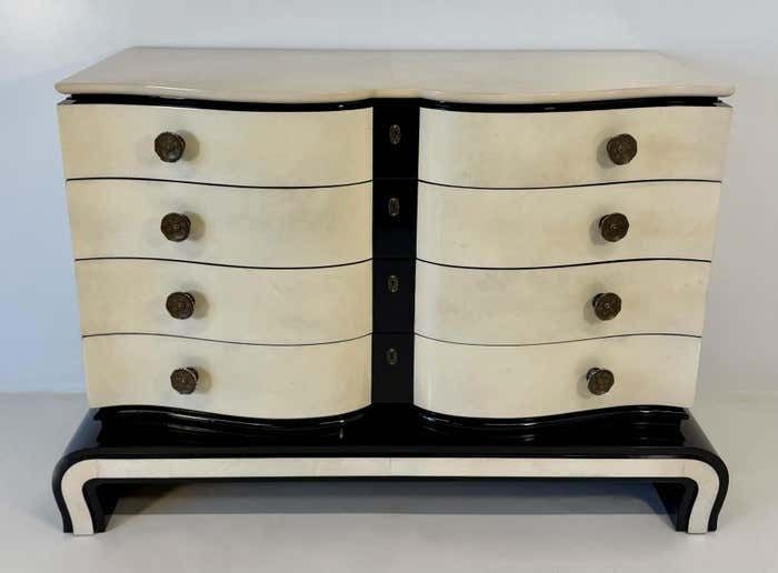 Art Deco Chest Of Drawers In Parchment And Black Lacquer Attr. Borsani 1940s photo for sale