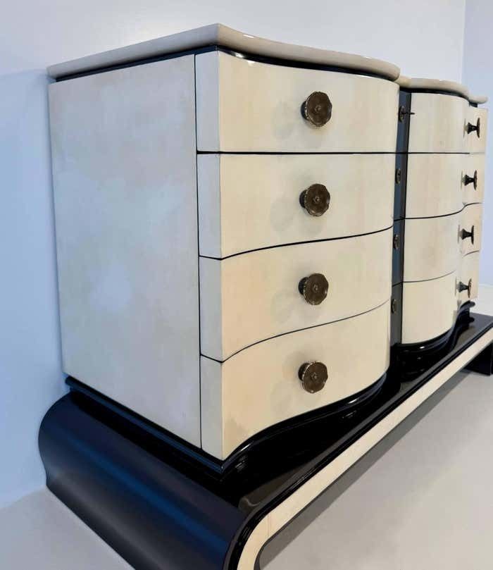 Art Deco Chest Of Drawers In Parchment And Black Lacquer Attr. Borsani 1940s photo buy