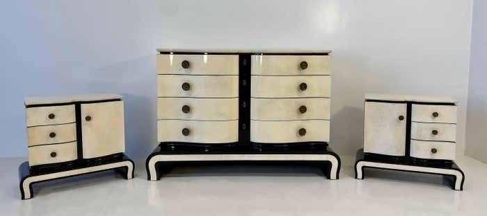 photo buy Art Deco Chest Of Drawers In Parchment And Black Lacquer Attr. Borsani 1940s