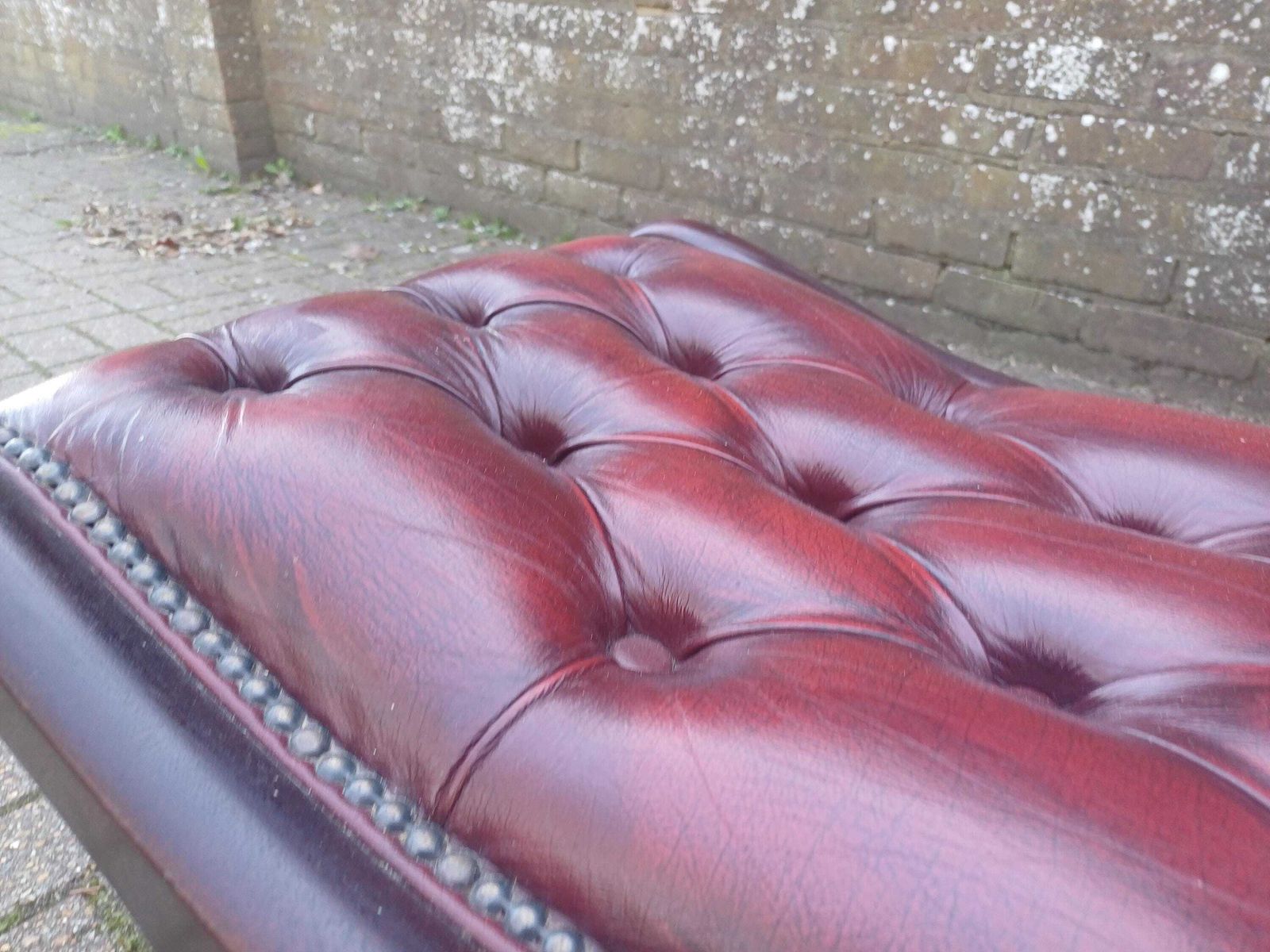 Vintage 1980s Mahogany Style Buttoned Footstool – Red Tufted Upholstery, Brass Stud Detail, Sturdy Repro Classic photo buy