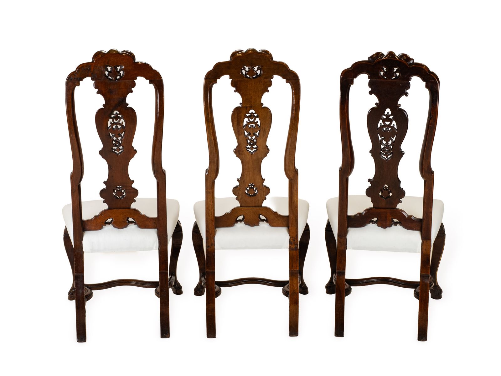 Set Of Six Anglo Dutch Walnut & Parcel Gilt High Back Dining Chairs In The Late 17th Century Queen Anne Taste, In The Manner Of Daniel Marot photo vinterior
