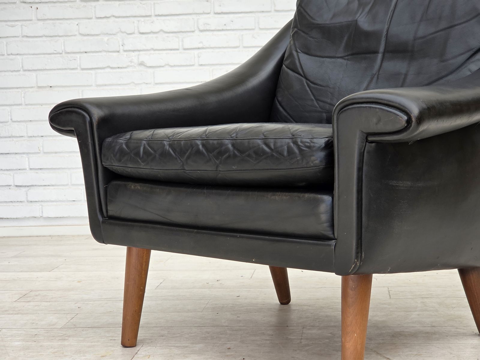 photo vintage Ca. Jaren 1960, Deense Fauteuil Van Aage Christensen, Meubelsleder.