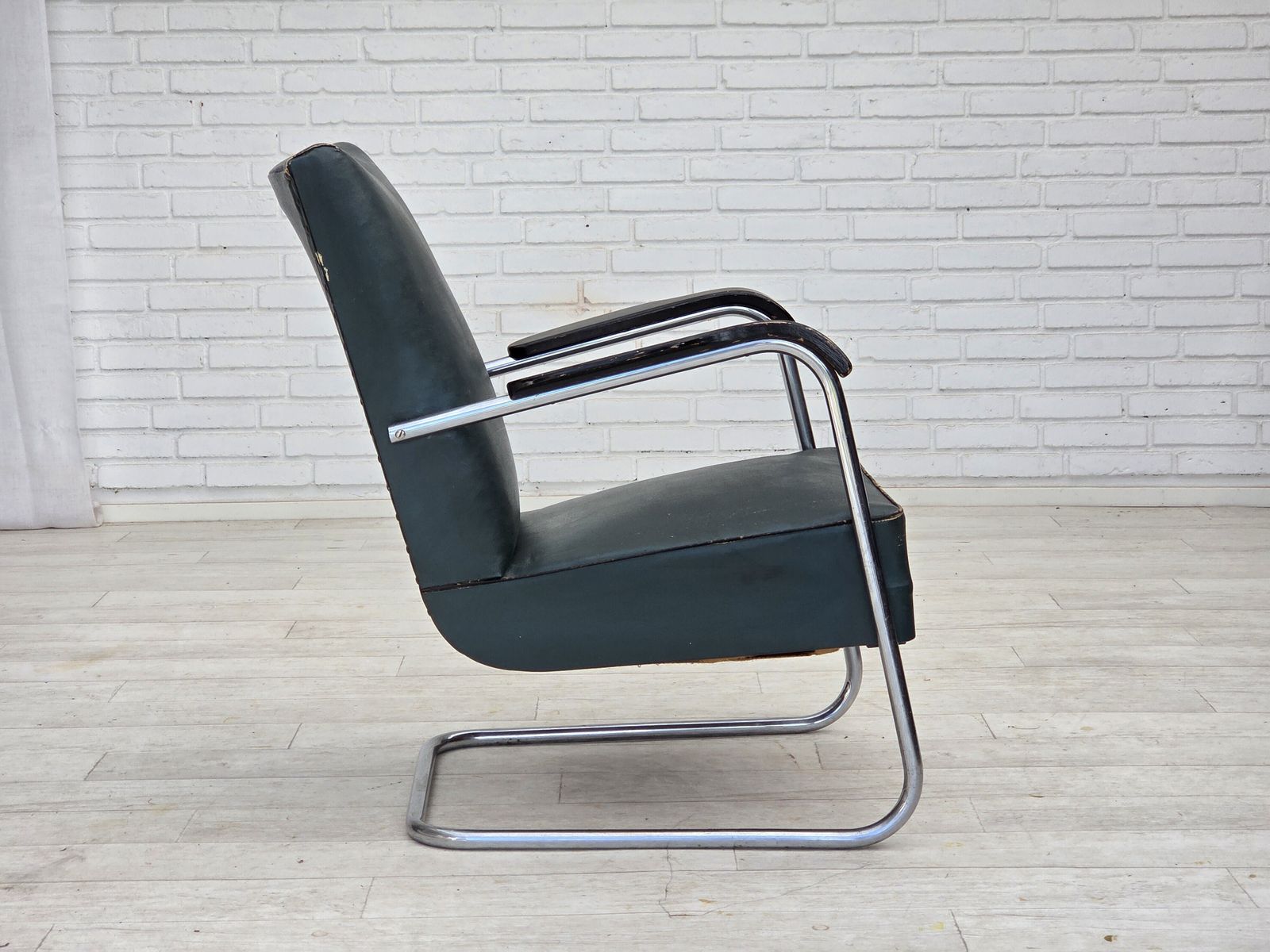 1950s, Scandinavian Armchair In Bauhaus Style, Original Condition. photo vintage
