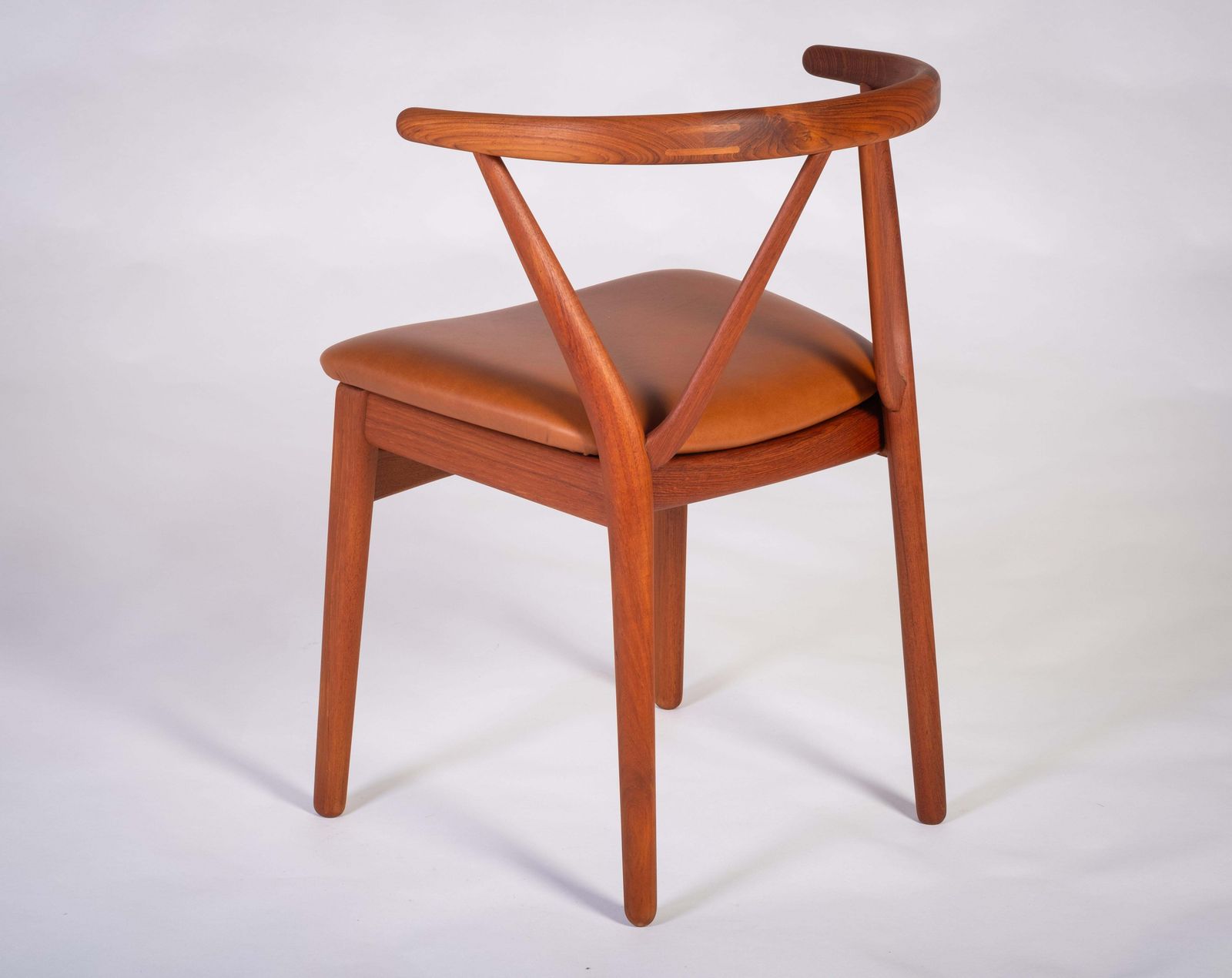 photo furniture Fauteuil Van Henning Kjærnulf Voor Bruno Hansen, Denemarken, Jaren 1960