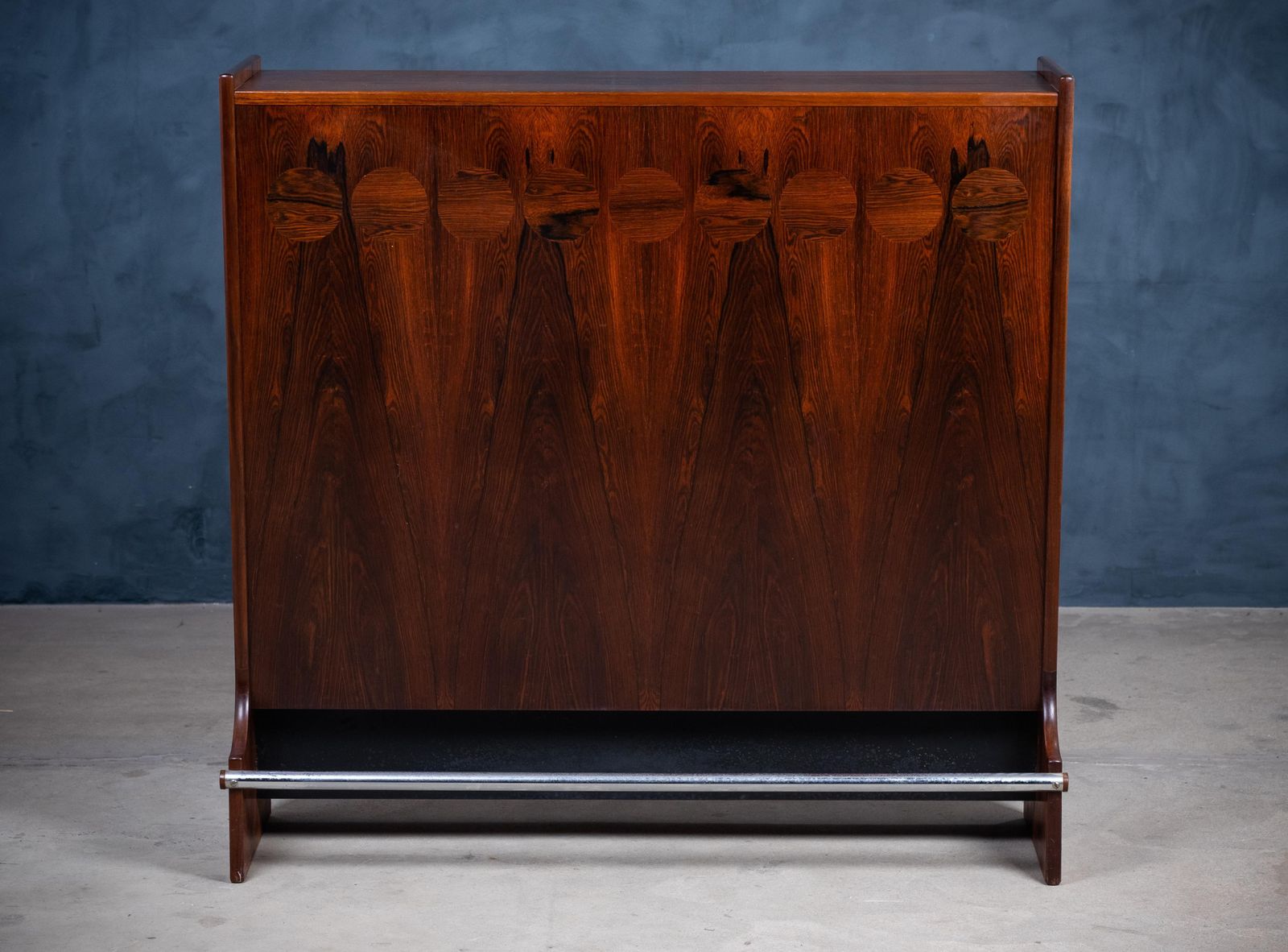 Bar Cabinet In Rosewood By Johannes Andersen For Skaaning & Son, 1960s photo vinterior