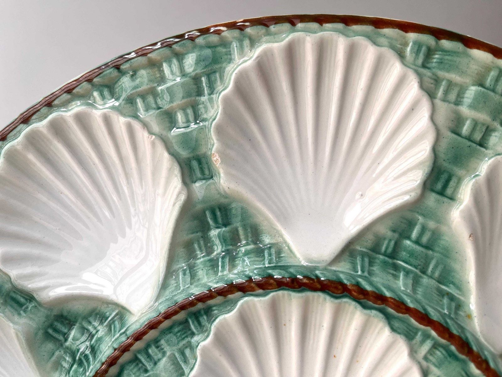 French Oyster Dish By Longchamp France 60s, Vintage Green Majolica, Large Seafood Plate photo buy