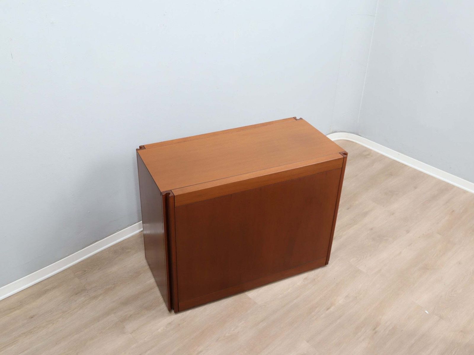 1970s Italian Walnut Angelo Mangiarotti 4d Series Cabinet Bar photo vintage