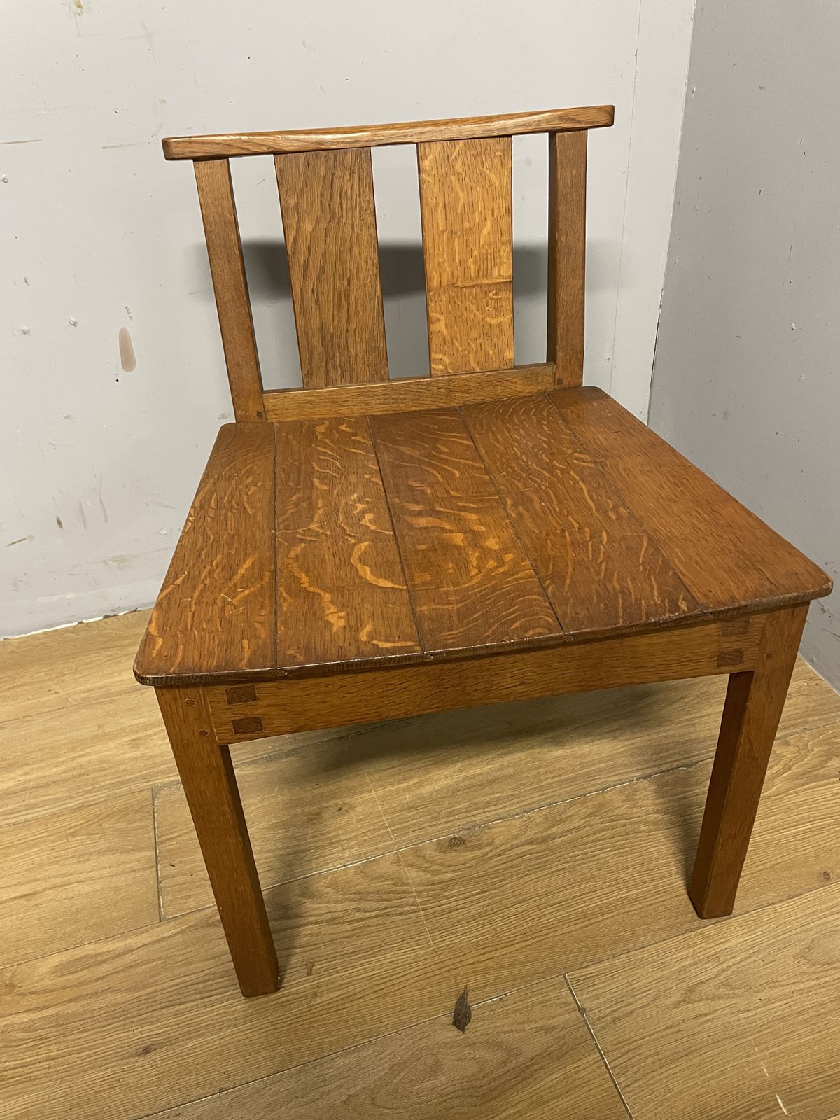 Set Of 10 Golden Oak Acorn Man Chairs Ex York Minster photo vinterior