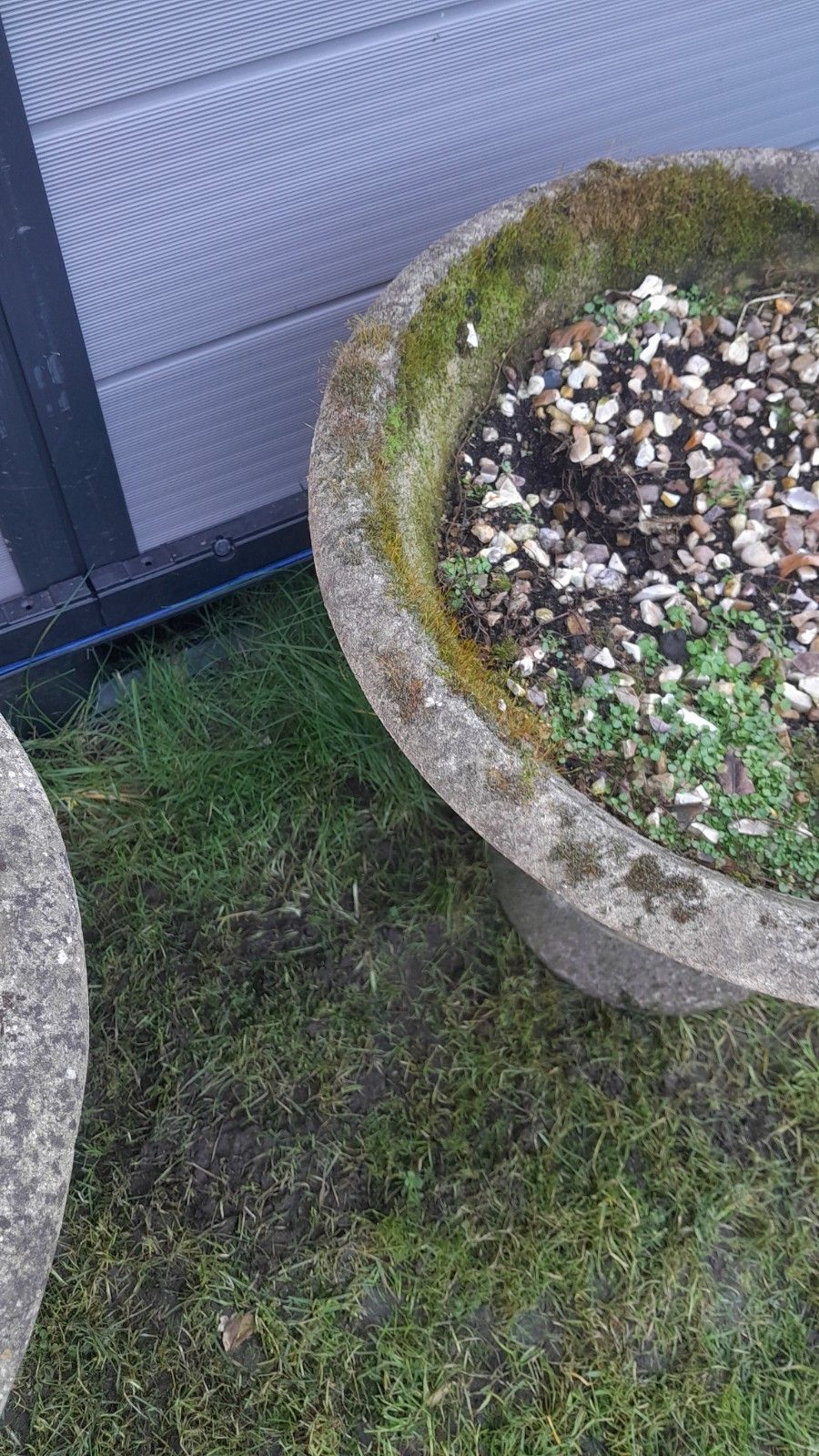 365.0 Pair Of Beautiful 20th Century Cast Stone Weathered Urns photo
