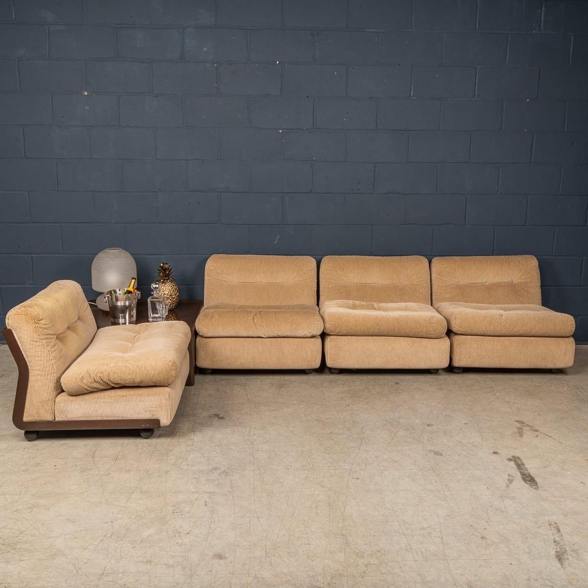 An Italian "Amanta" 4 Piece Modular Sofa By Mario Bellini For B&B Italia C.1980 photo furniture