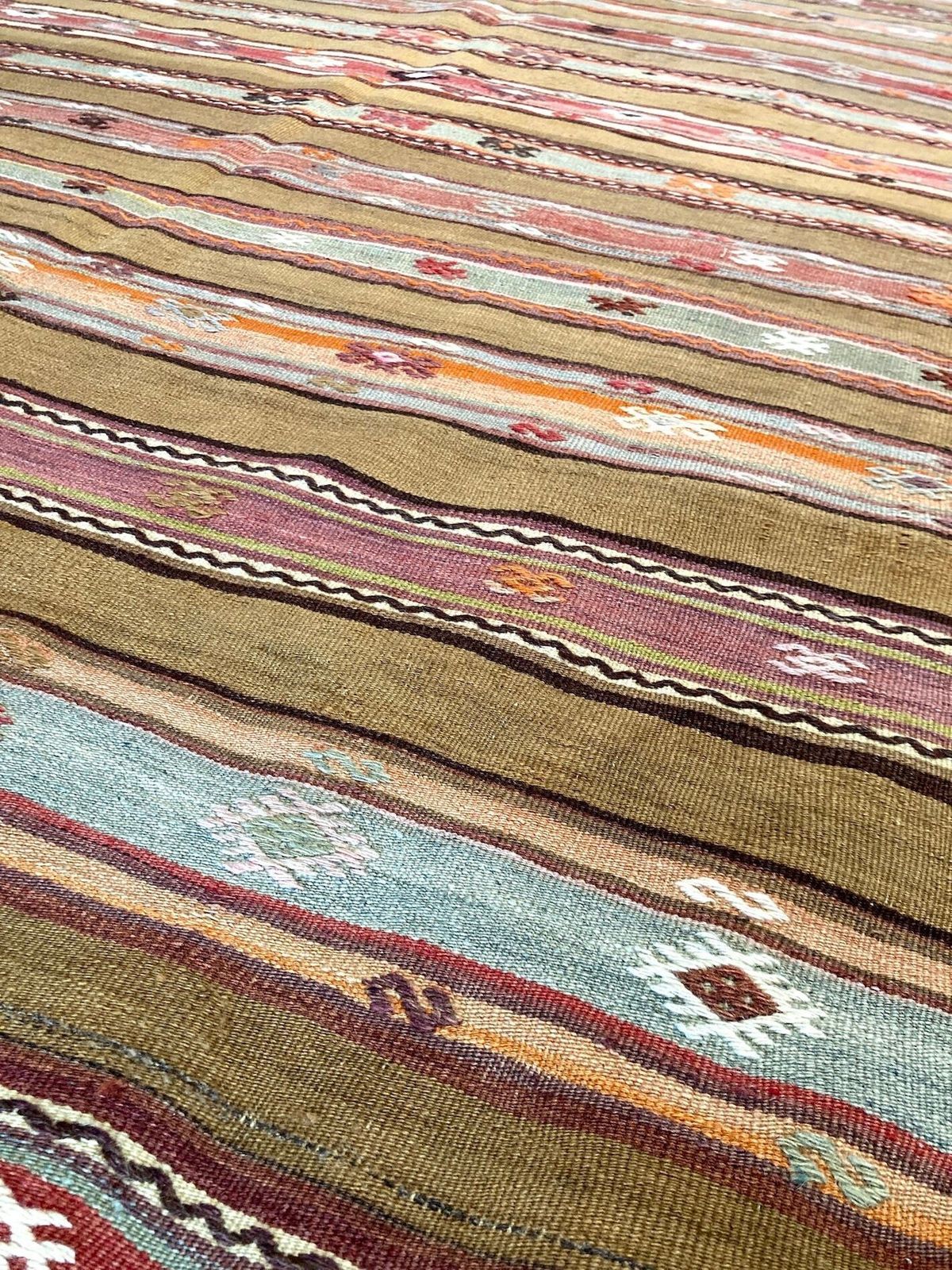 Vintage Anatolian Kilim 2.66m X 1.56m photo vinterior