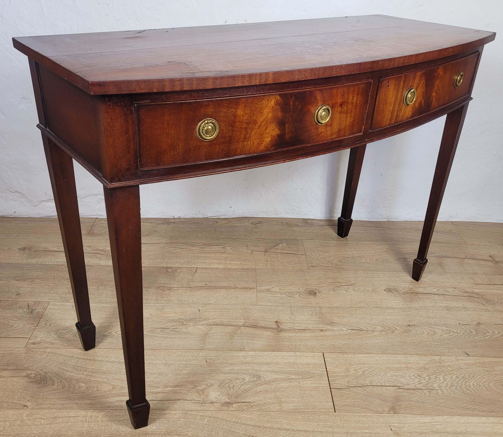 Georgian Style Side Table G.T. Rachstraw Repro 1940s English Delivery Available photo for sale