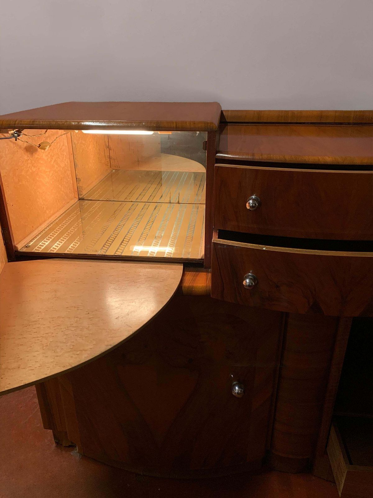 photo furniture Art Deco Figured Wood Sideboard & Twin Mirror Cocktail Cabinet, Circa 1930's