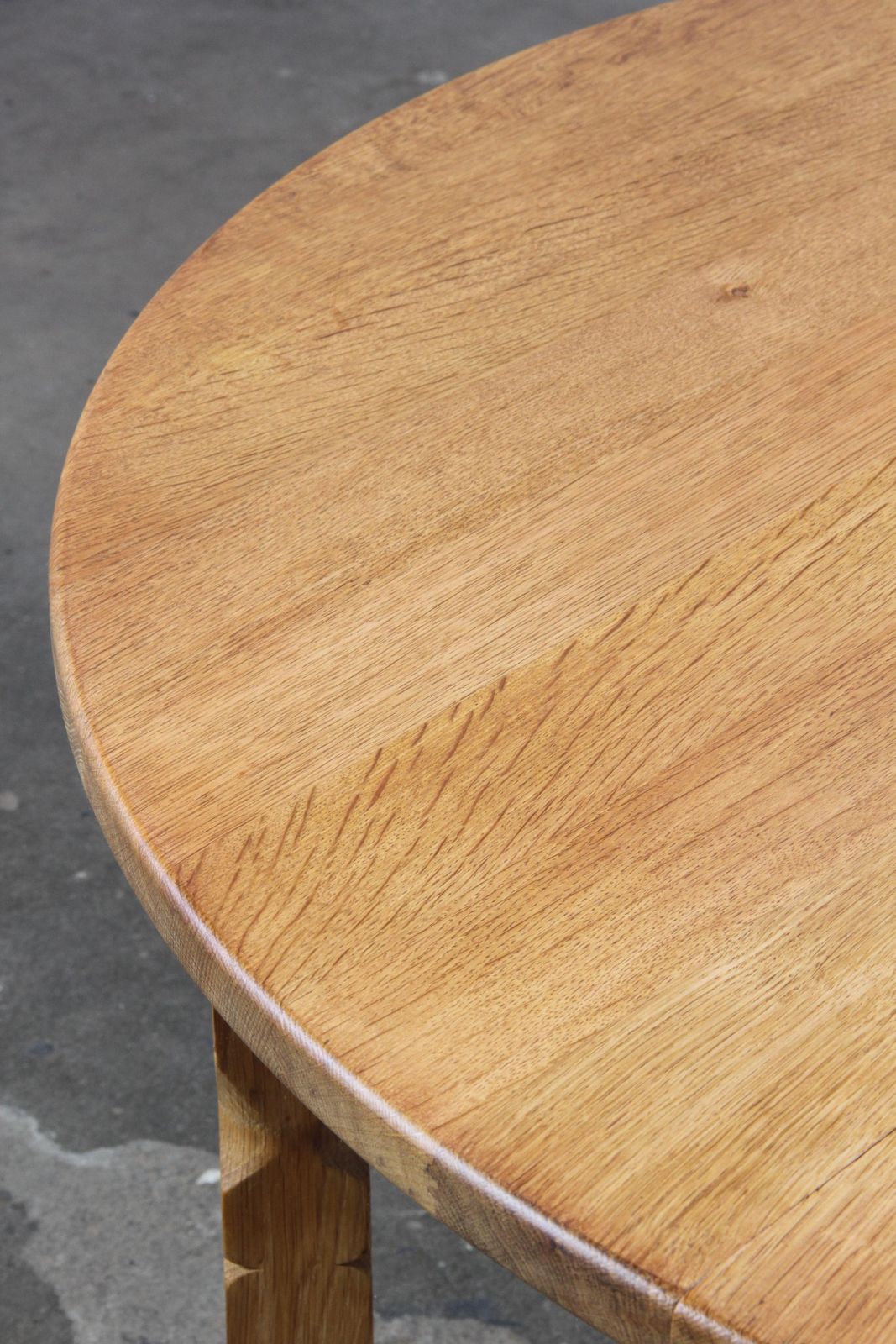 2211.0 Vintage Danish Modern Oak Round Table, H. Kjærnulf Style, 1960s photo