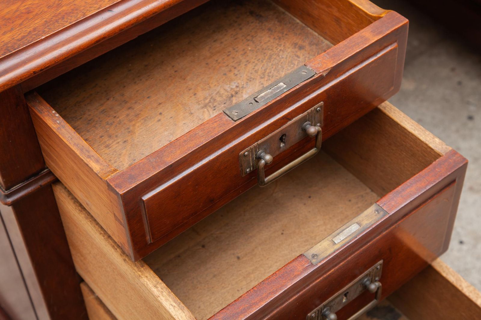 Antique English Secretary Desk, Leather Inlay, 1900 photo vinterior