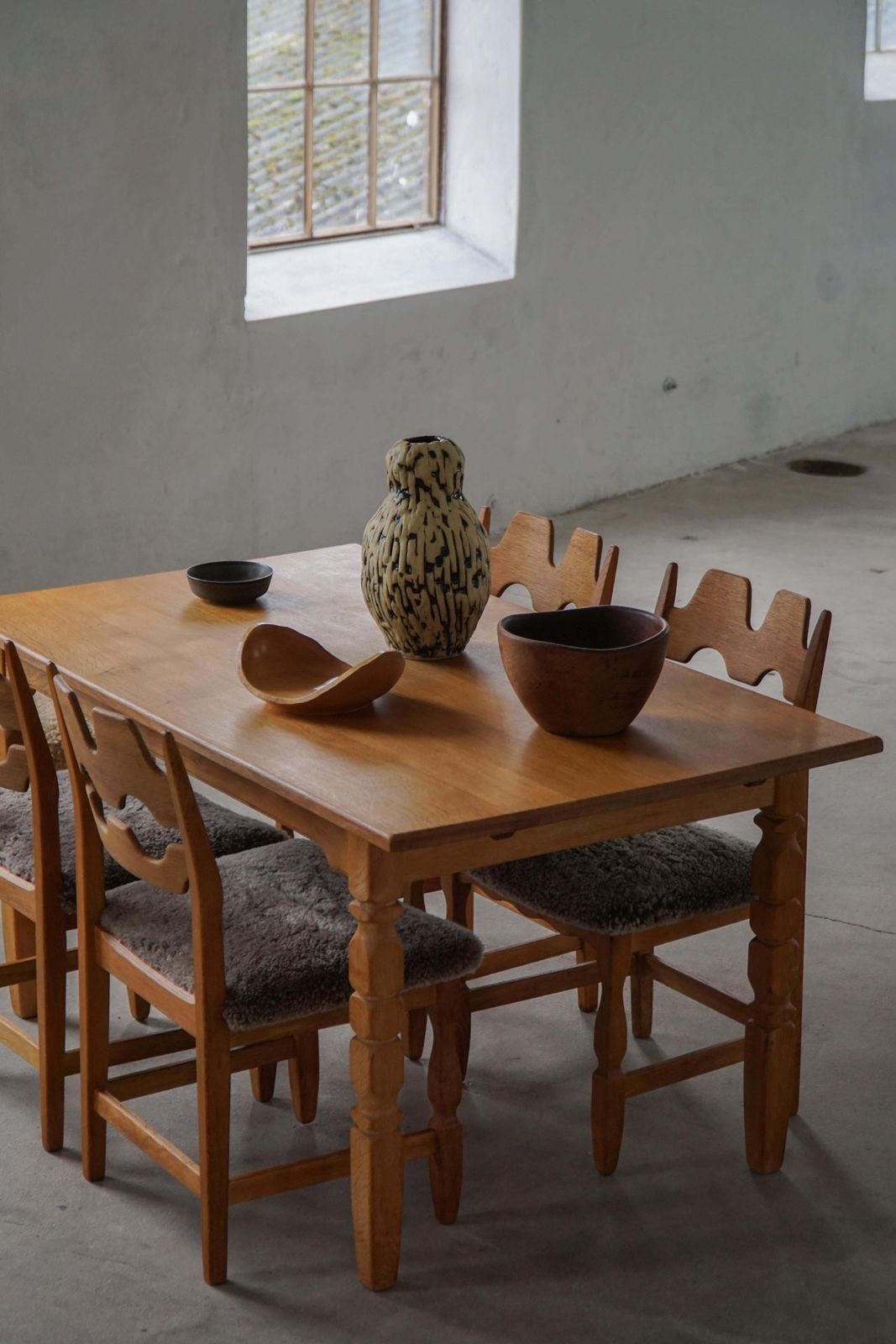 Henning Kjærnulf, Danish Mid Century Modern, Rectangular Oak Dining Table, 1960s photo vinterior