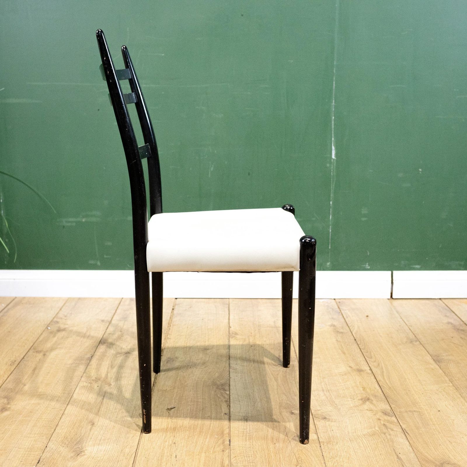 Furniture G Plan Librenza Ebonised Dining Chairs X4 photo