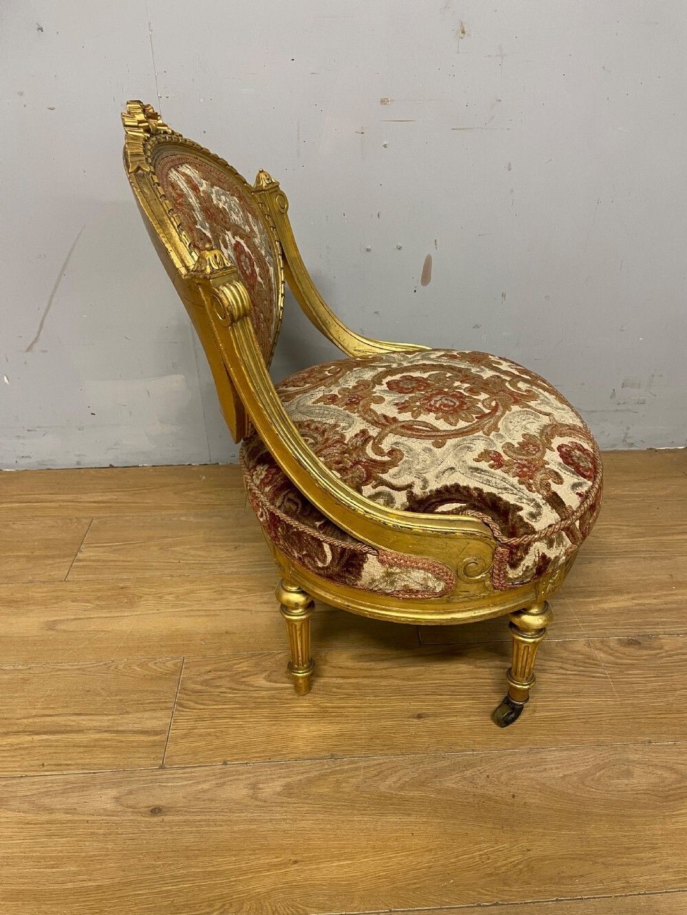 C19th Carved Giltwood Nursing Chair photo vinterior