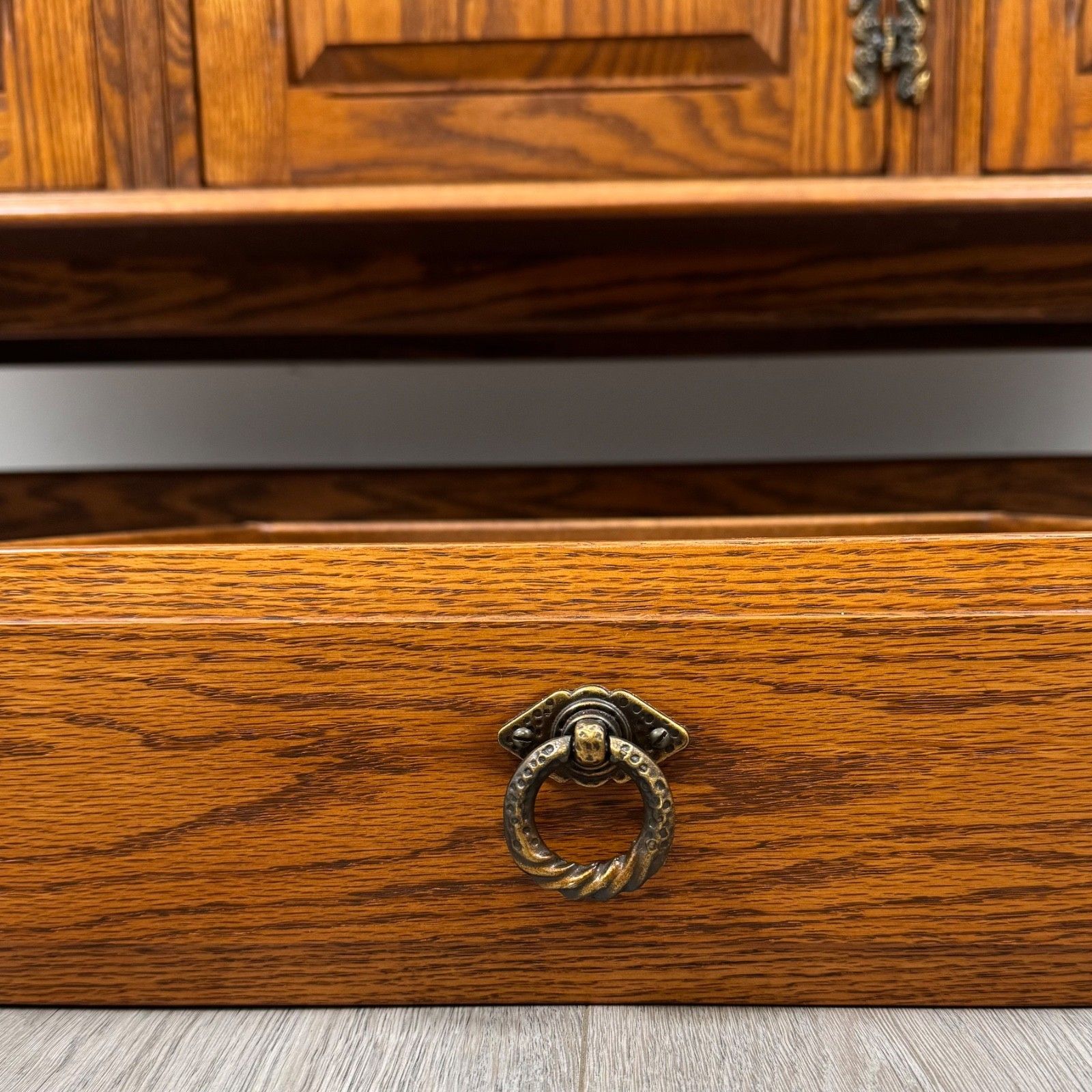 685.0 Antique 20th Century Fine Quality Golden Oak Sideboard ( Af 5292 ) photo
