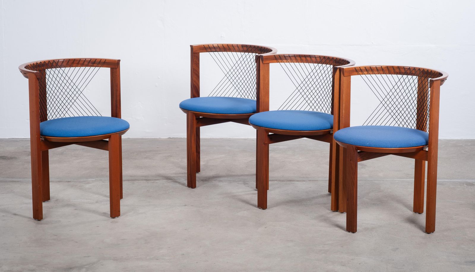 "String" Eetkamerstoelen Van Niels Jørgen Haugesen Voor Tranekær, Denemarken, Jaren 1980 photo buy