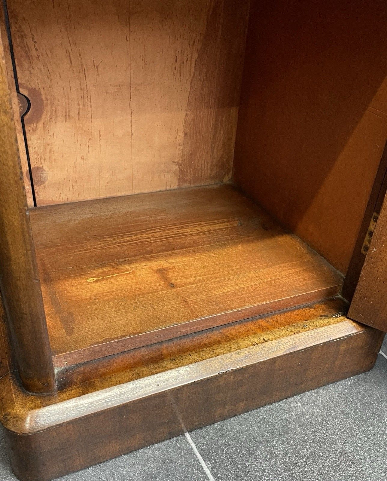 200.0 Victorian Antique Mahogany Bedside Cabinet Pot Cupboard Panelled Door photo