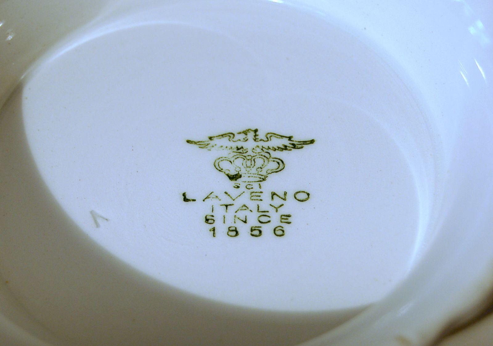 photo furniture Laveno Italy / Porcelain Fruit Stand / 1920 / 40 Ca