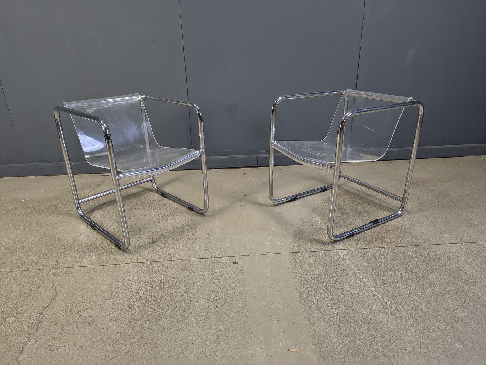 Pair Of Plexiglass And Tubular Chrome Armchairs, 1970s photo 1150.0