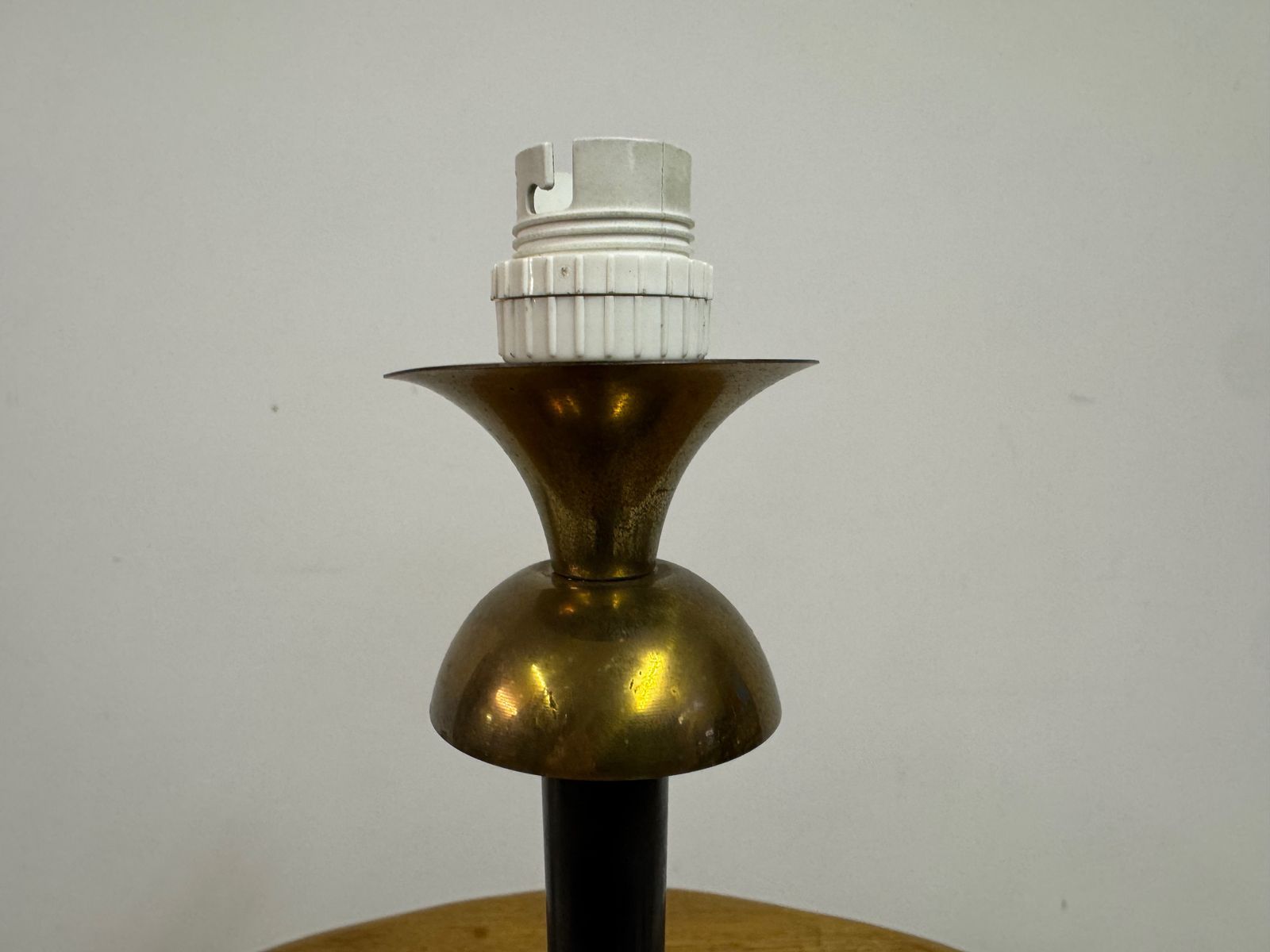 1960s French Brass And Metal Tripod Table Lamp photo Lighting