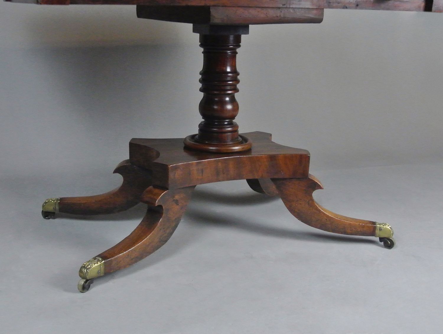 Fine Quality George III Cuban Mahogany Pembroke Table C. 1770 photo 1060.0