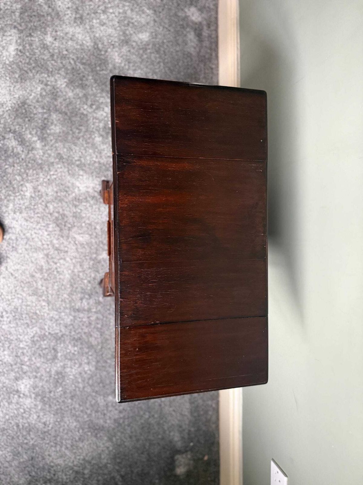 photo vinterior Vintage Solid Oak Folding Drop Leaf Table Antique Bedside Table Drop Leaf Occasional Side Table