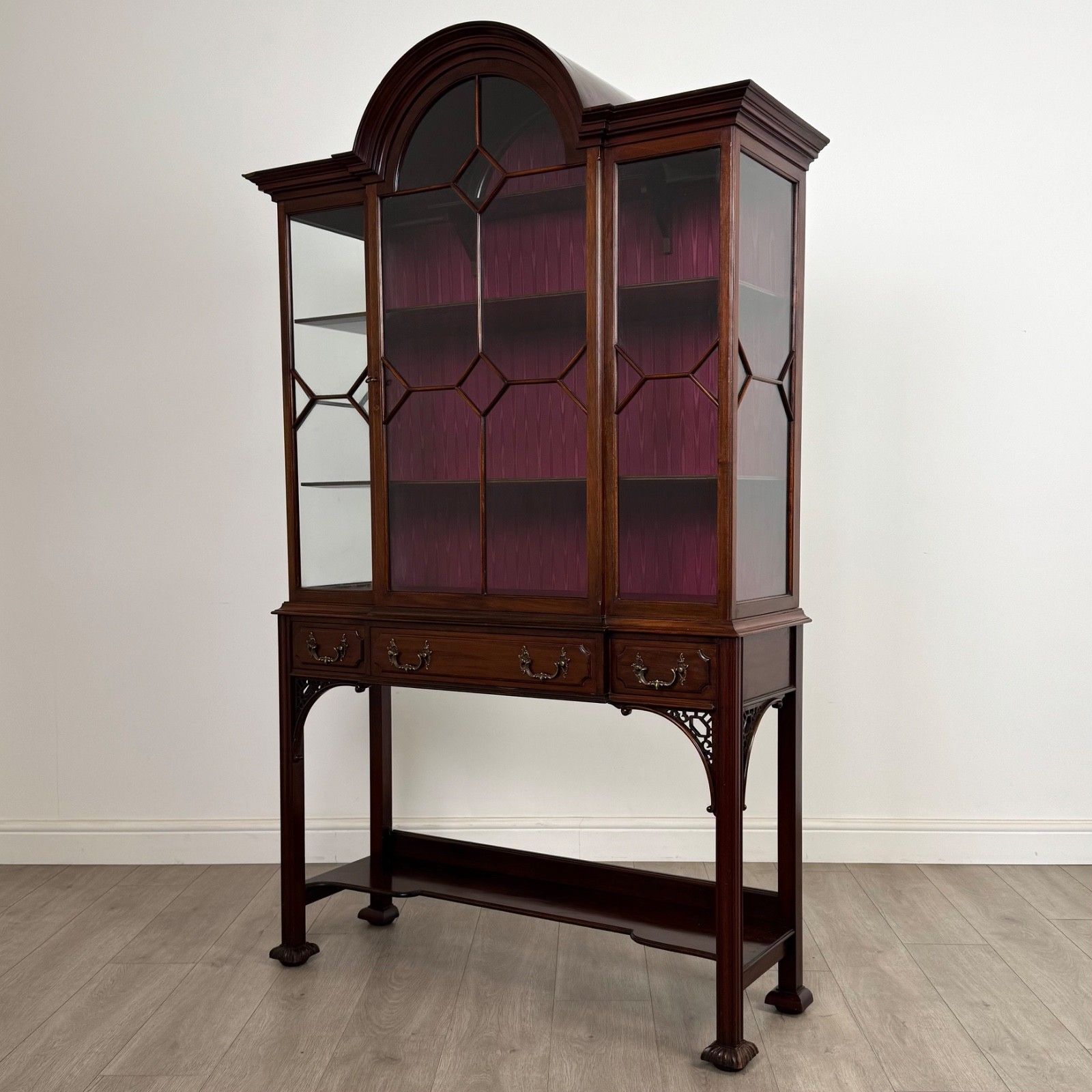 Antique 20th Century Chippendale Style Cabinet In Mahogany ( Af 5305 ) photo for sale