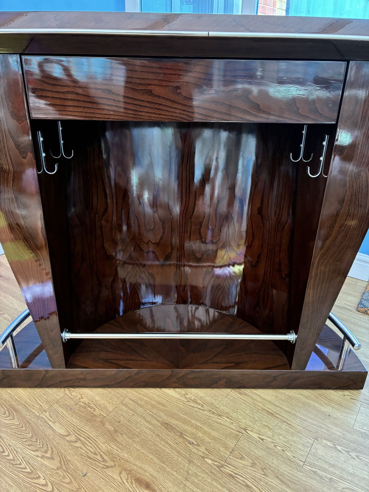 Harrods Giorgio Collection Half Moon Indoor Bar/Drinks Cabinet. photo furniture