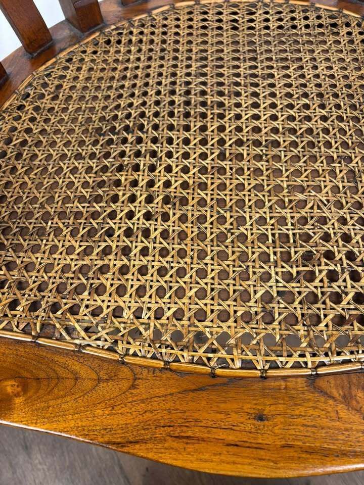 photo vinterior Antique Style Hardwood Bergère Chair