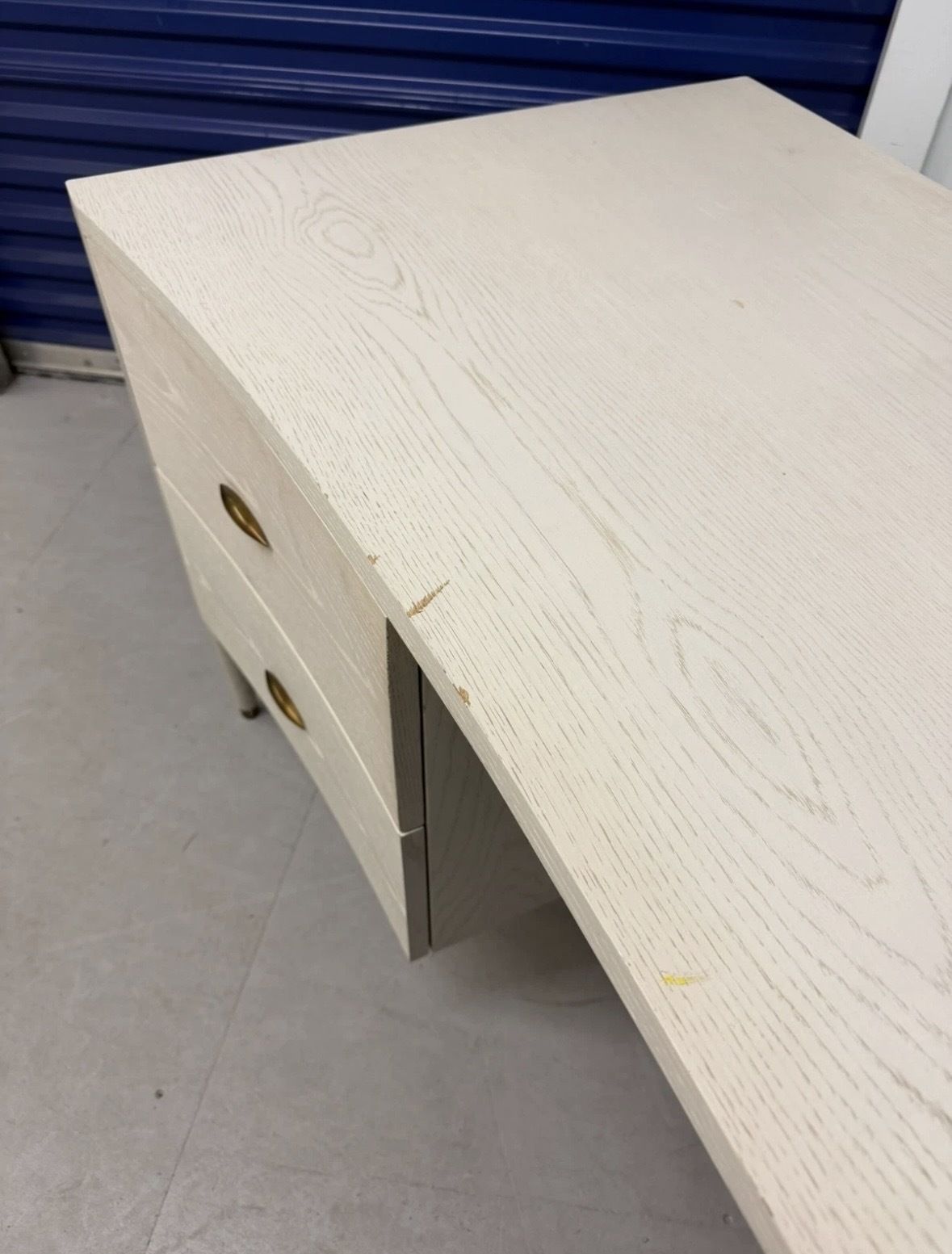 Julian Chichester Large Curved Desk photo vinterior