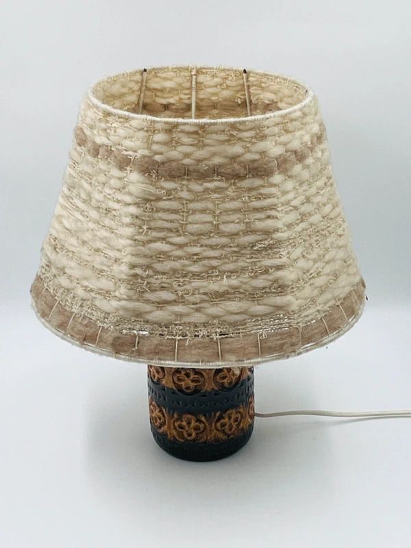 Vintage Keramieken Reliëflamp Met Wollen Lampenkap