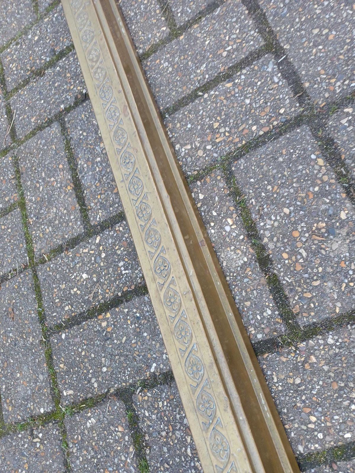 photo furniture Early 20th Century Brass Fireplace Fender Ornate Victorian Style Hearth Guard Antique