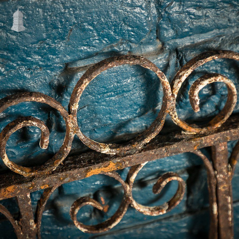 photo buy Scrollwork Driveway Gates, Victorian Wrought Iron