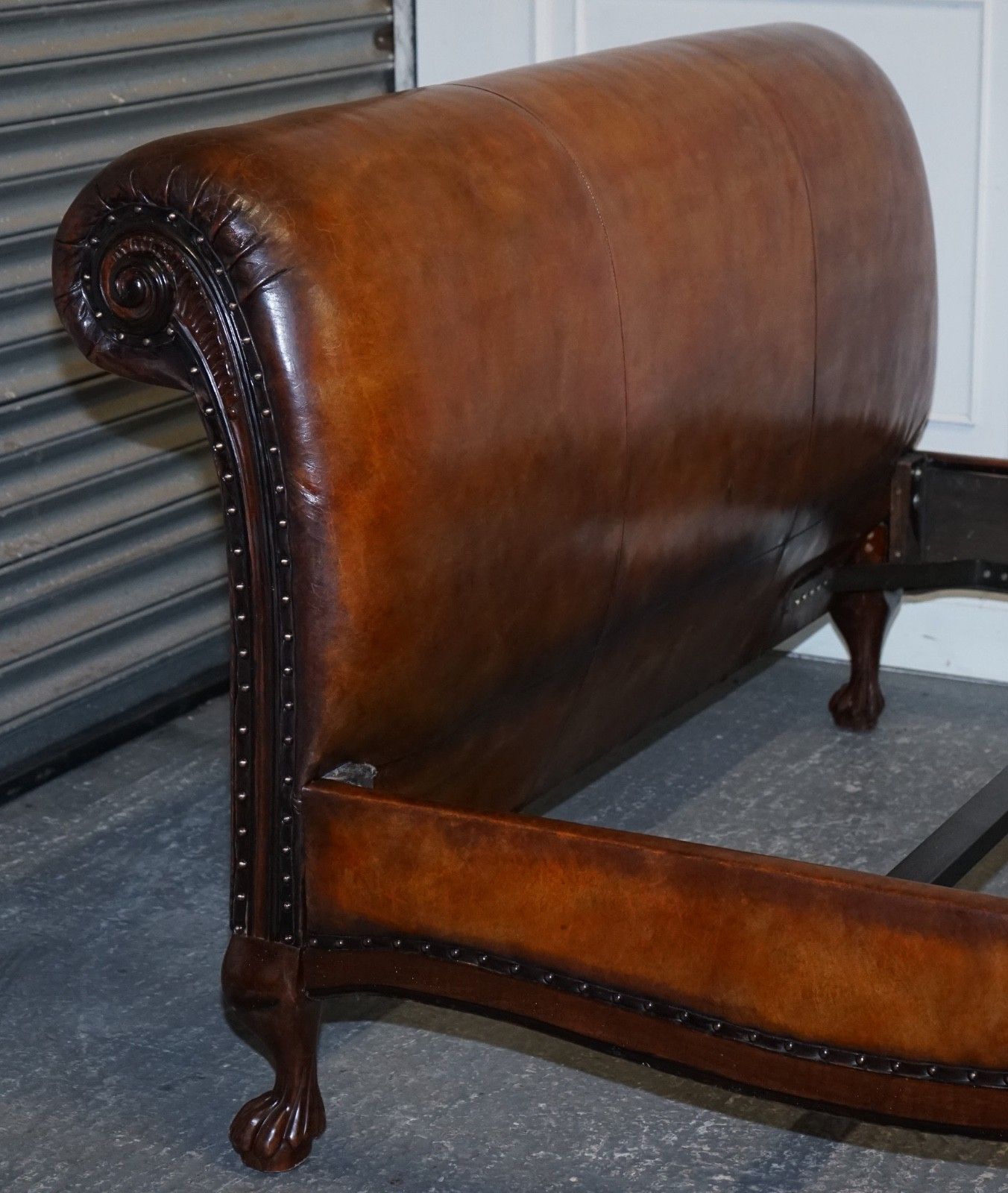 8500.0 Kingsize Hand Dyed Leather Bonaparte Carved Bed And So To Bed Rrp £14,000 photo