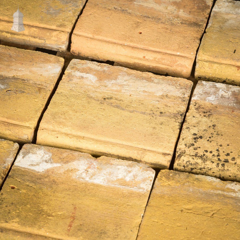 photo vintage Buff Skirting Tiles   A Run Of 3.5m