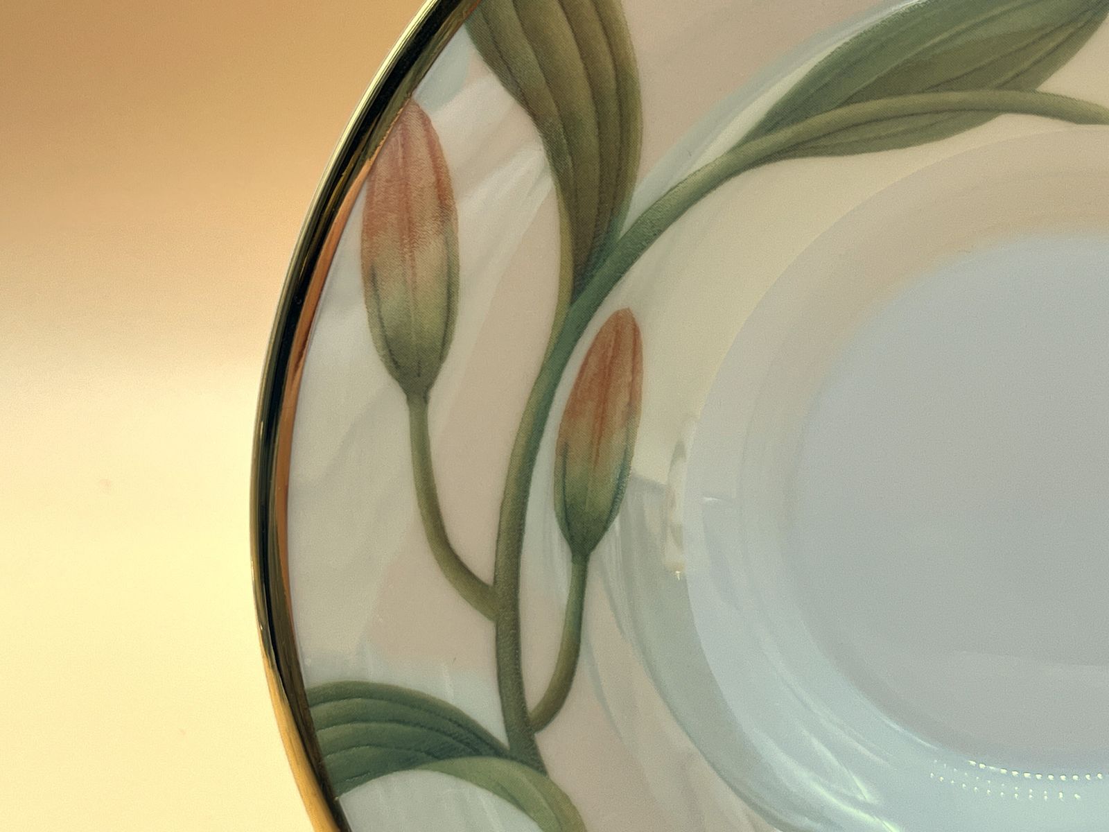 Wedgwood China Enchanted Garden Design Tea Cup & Saucer Duo. photo Home Decor