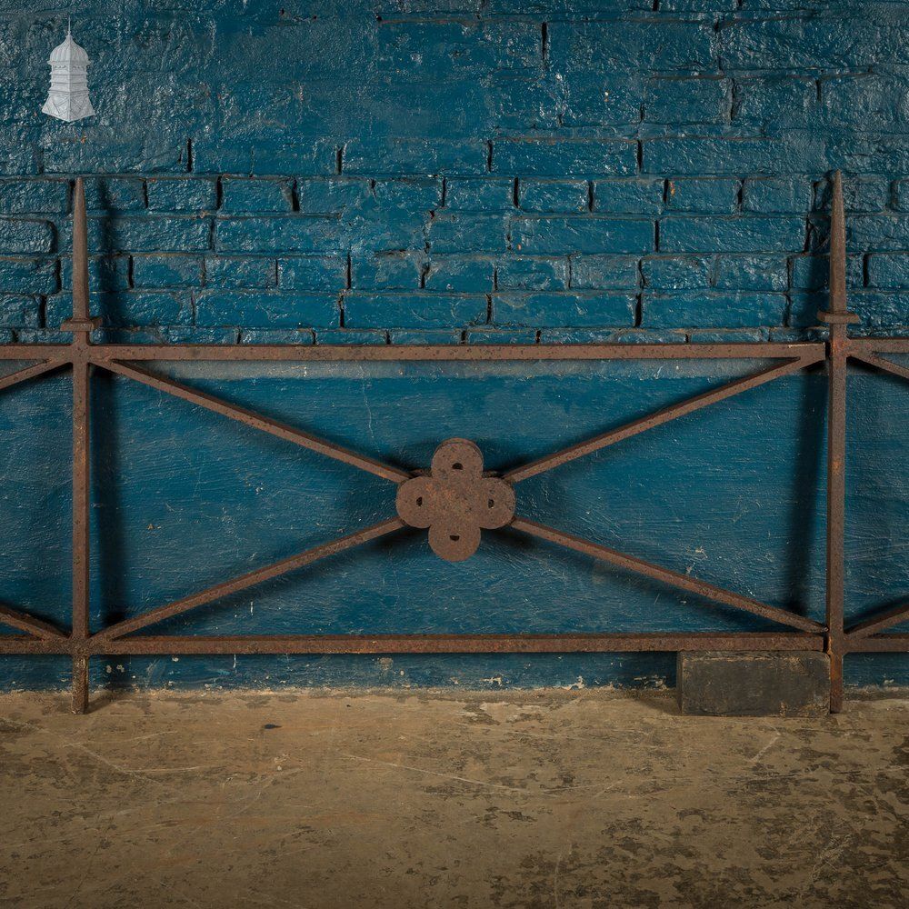 Dwarf Wall Railing, Quatrefoil Detail photo Home Fixtures