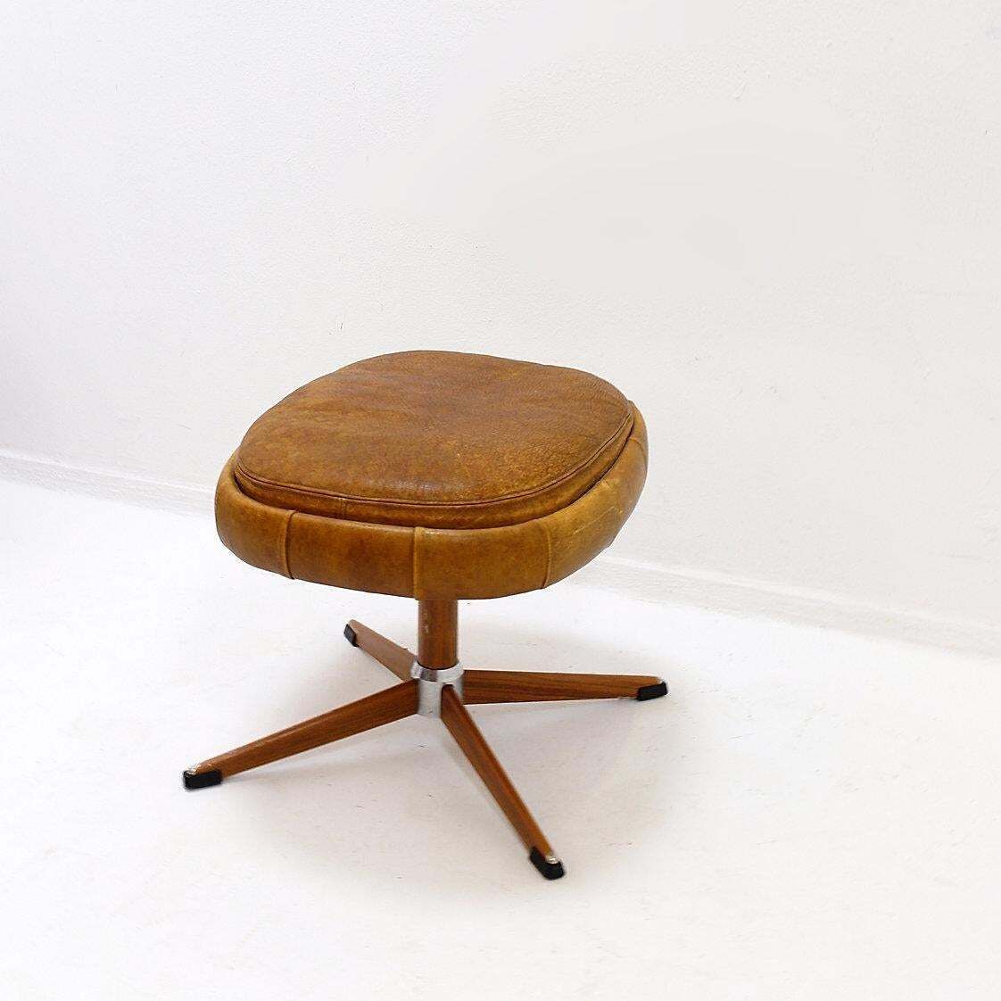 Swivel Footrest In Brown Leather With Metal Base   De Sede, Switzerland. photo vinterior